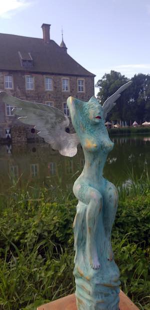 Carmen und Werner Frank_Engel-sitzend-300