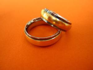 Schmuckatelier Sabine Mittermayer_Palladium-Ring-mit-Goldreif_300